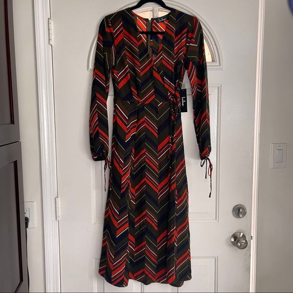 Dress - Picture 3 of 6